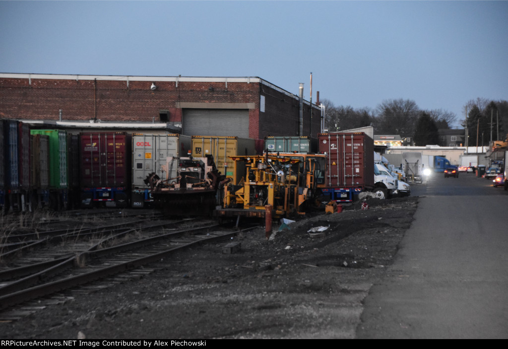 NJT LR102